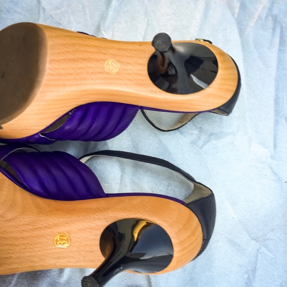 SALE ⬇️ Kitten Heel Wood and Purple Art Deco Look Shoes - Picture 5 of 6
